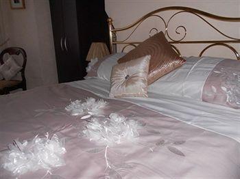 Couette-café The Castleton 3*